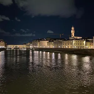 Signoria Flat 5* Centro Storico Apartment Florence